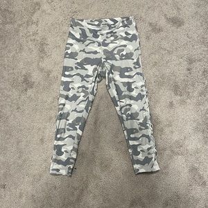 Bally, gray, camo capri leggings